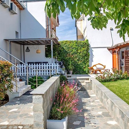 Villa Mediterrane Hotel Nea Iraklitsa Exterior photo